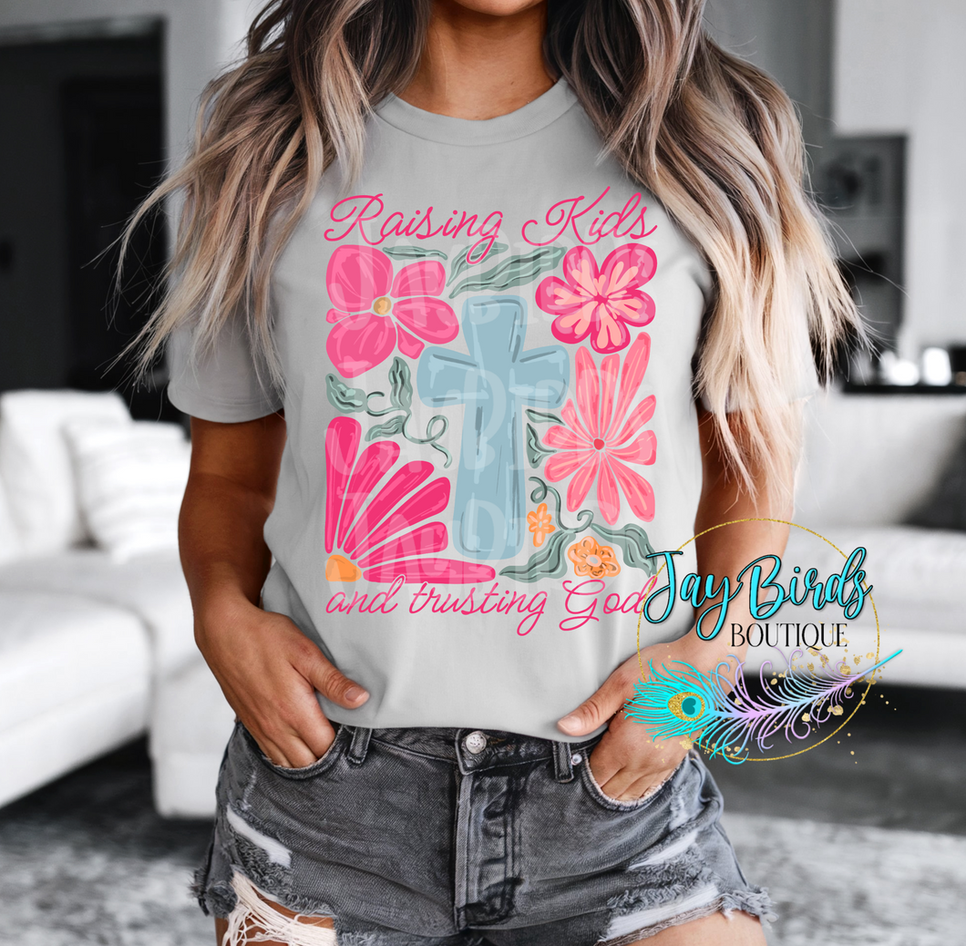 Trusting God Solid Tee